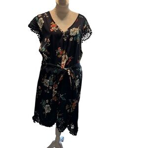 Shein Curve women's size 2XL blue floral v-neck dress with crochet boarders